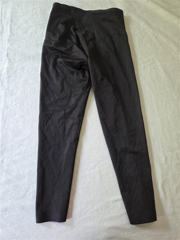 NWOT Miraclesuit M Flexible Fit Shapewear Leggings 2902 Black 135907