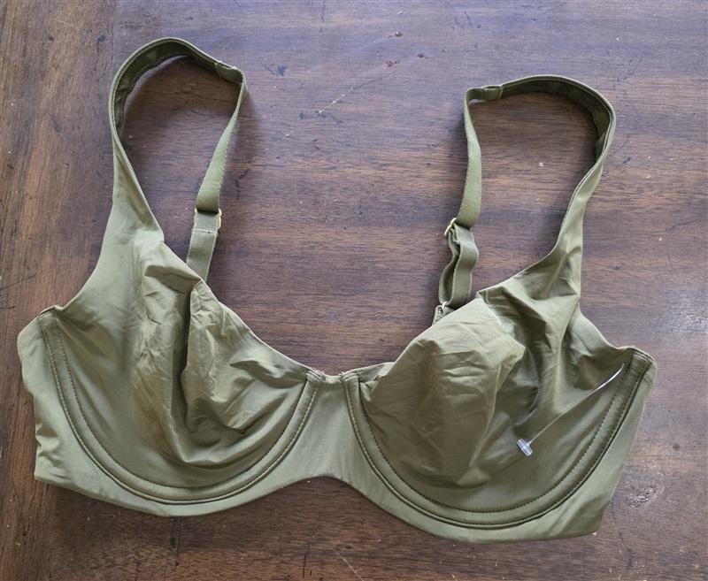 NWOT CUUP 32C The Scoop Green Microfiber Underwire Bra 135921
