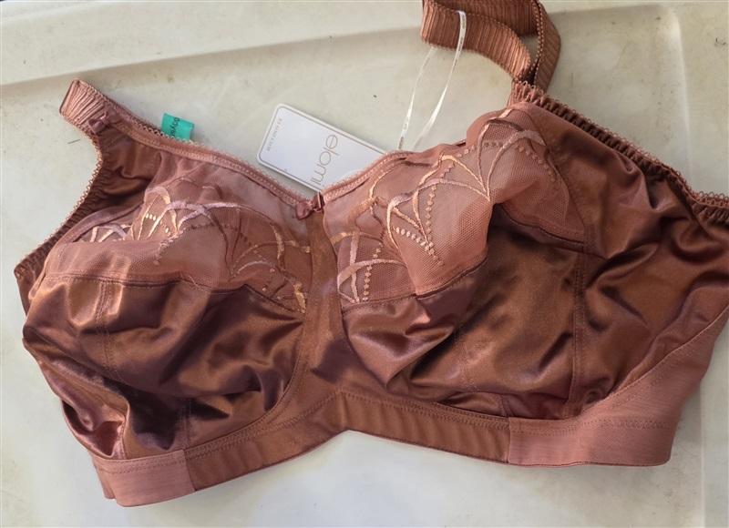 NWT Elomi 42DD USA Cate Soft Cup Full Figure Bra EL4033 Rosewood 135962