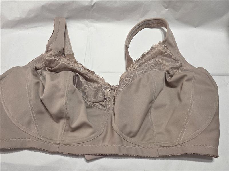NWOT Glamorise 40F Rose Lace Full-Coverage Full-Figure Bra 1104 Taupe 135991