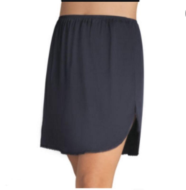 NWOT Vanity Fair Small Half Slip 11760 16" Black Side slit 136009