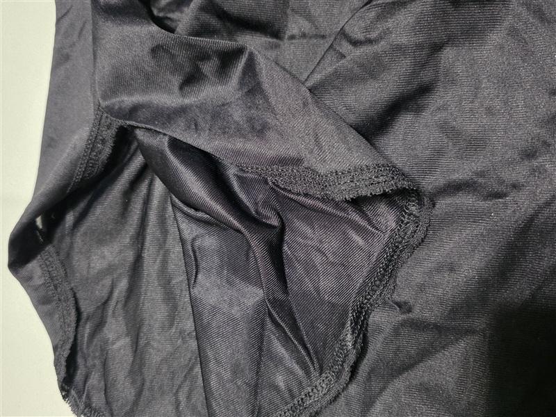 NWOT Vanity Fair Small Half Slip 11760 16" Black Side slit 136009
