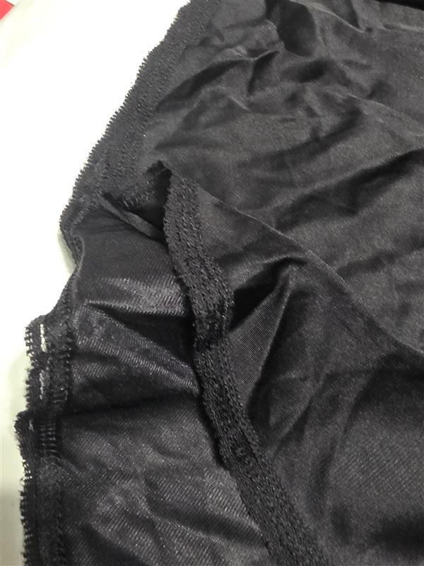 NWOT Vanity Fair Small Half Slip 11760 16" Black Side slit 136009
