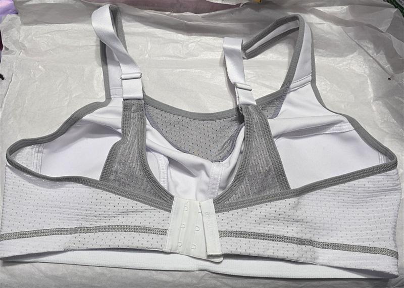 NWOt Glamorise 36C Elite Performance Med-Impact Camisole Sports Bra 1067 136012
