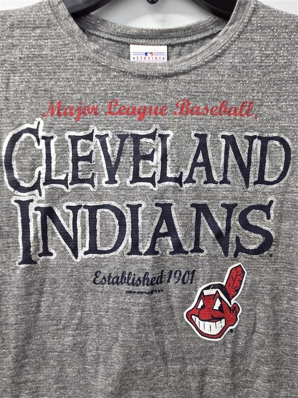 NWOT Campus Lifestyle M MLB Cleveland Indians Women Baseball T Shirt 136076