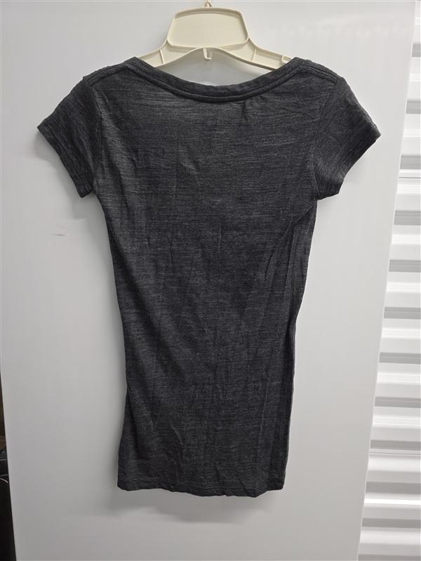 NWOT NFL Team XS Juniors Pittsburg Steelers V Neck Metallic T Shirt 136078