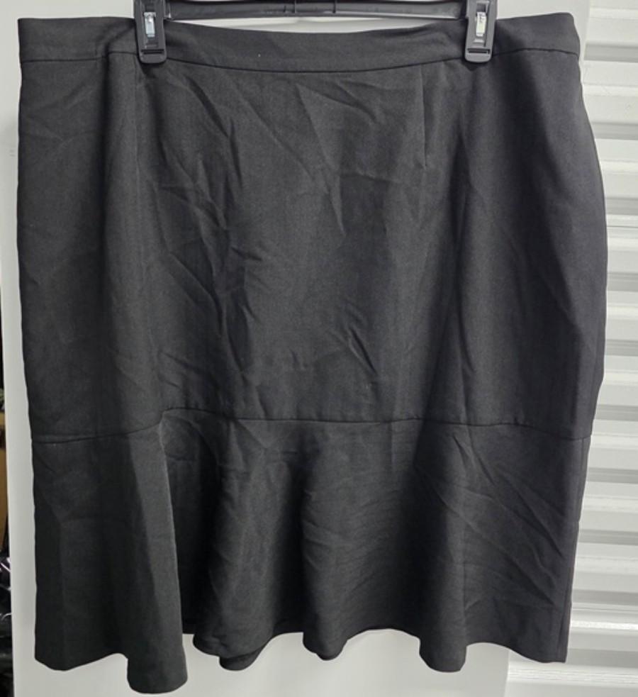 NWOT Le Suit 22W Pencil Flounce Skirt Black Plus Size 136079