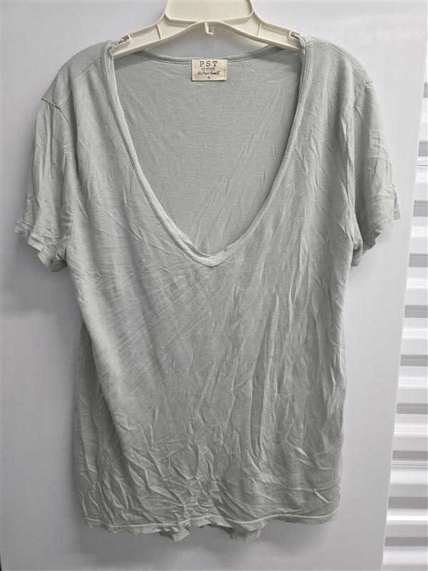 NWOT Project Social T Medium Sage Green V Neck Raw Hem T Shirt 136081