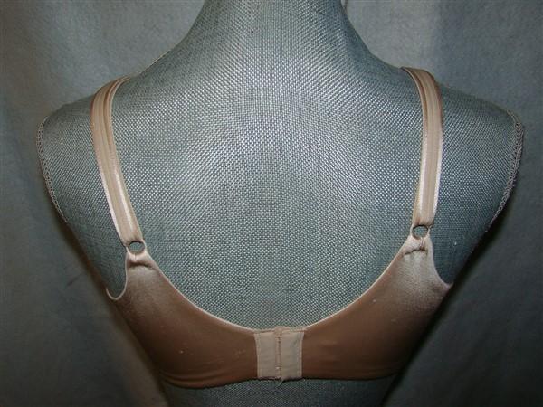 NWOT Bali 40B One Smooth U Smoothing Concealing Underwire Bra 3W11 Beige 136107