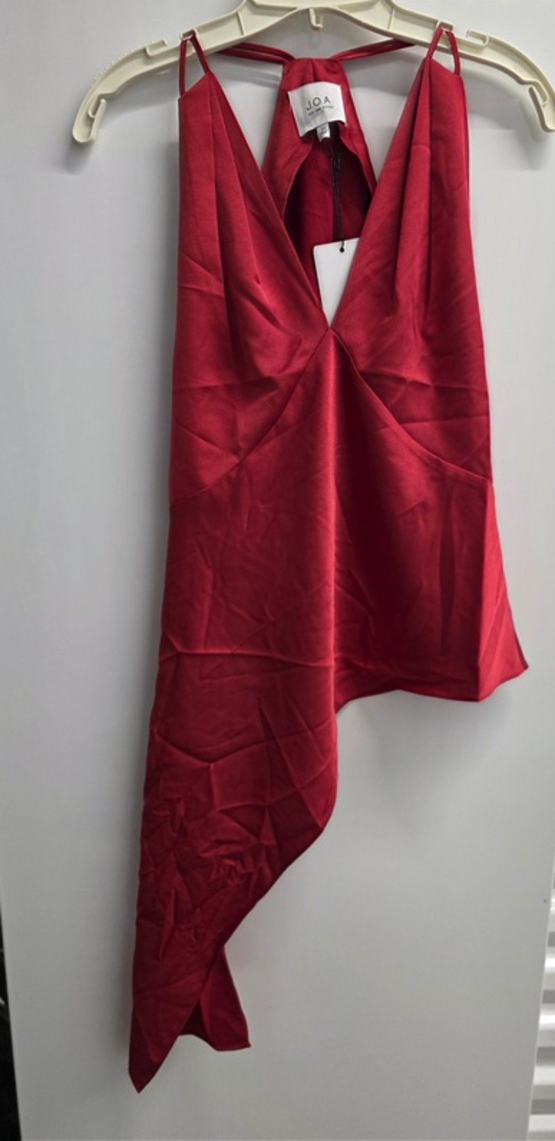NWT Anthropologie J.O.A. XS V Neck Asymmetrical Red Sleeveless Blouse 136164