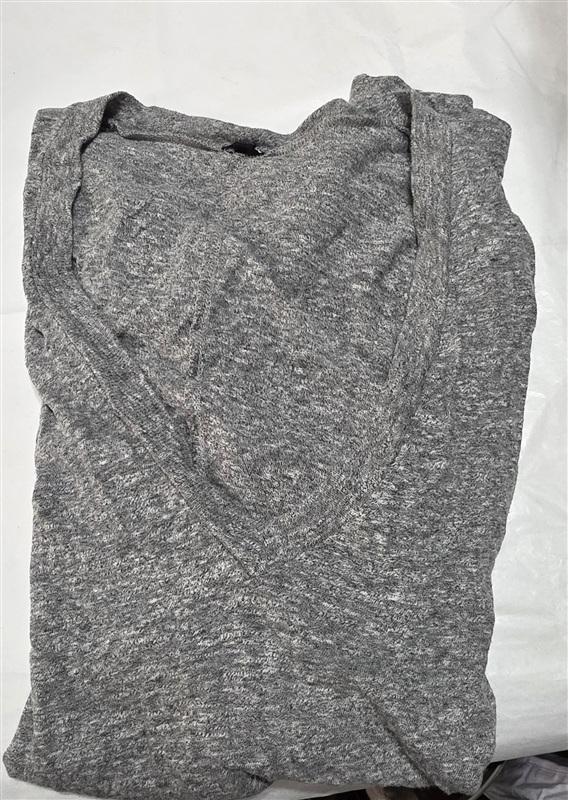 NWOT Monrow M Textured Tri-Blend Fitted V Neck Tee Gray 136167