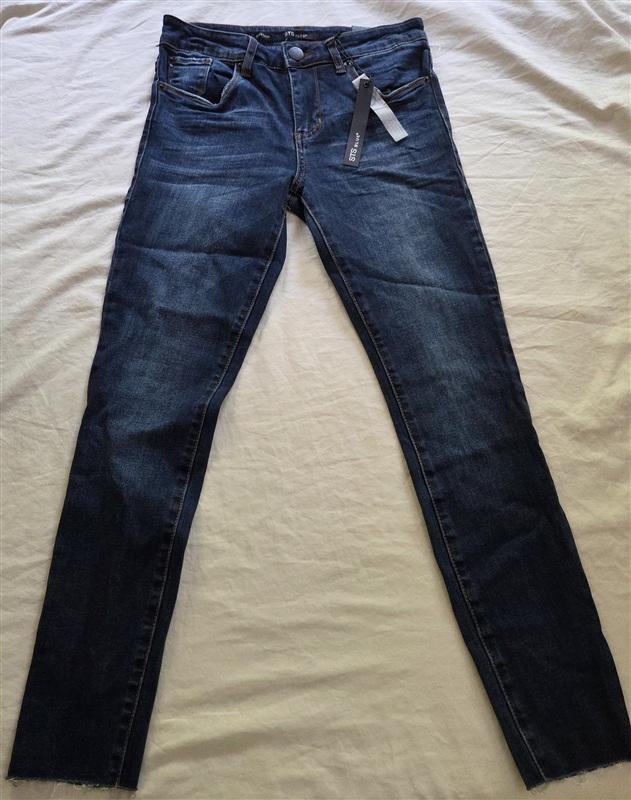 NWT sts Blue 26 EMMA Raw Hem Dark Blue Jeans 136174