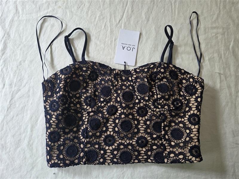 NWT Anthropologie J.O.A. SMALL Navy Blue Lace Spaghetti Strap Crop Top 136178
