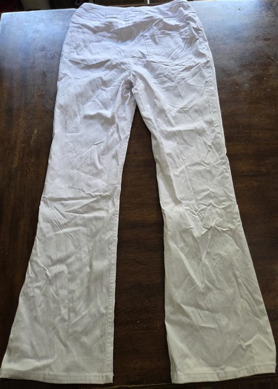 PO Soft Surroundings XS Super Sleek White Pull On BooT Cut Pants 136191
