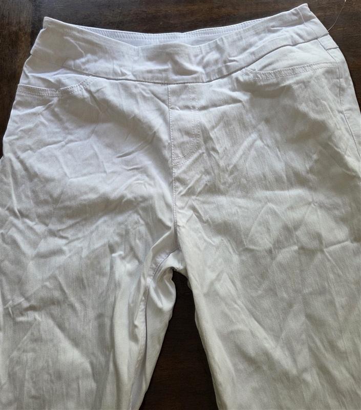 PO Soft Surroundings XS Super Sleek White Pull On BooT Cut Pants 136191
