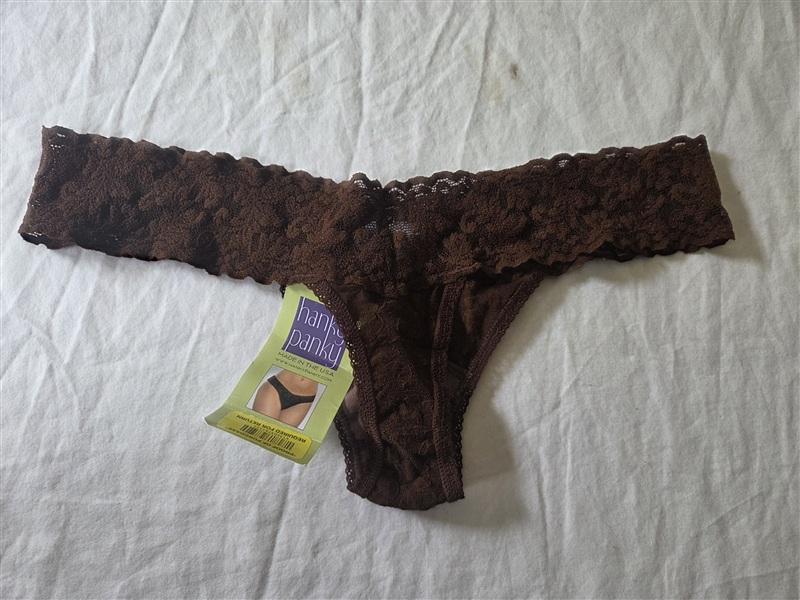NWT Hanky Panky 1pr Brown Signature Lace Low Rise Thong Underwear 136192