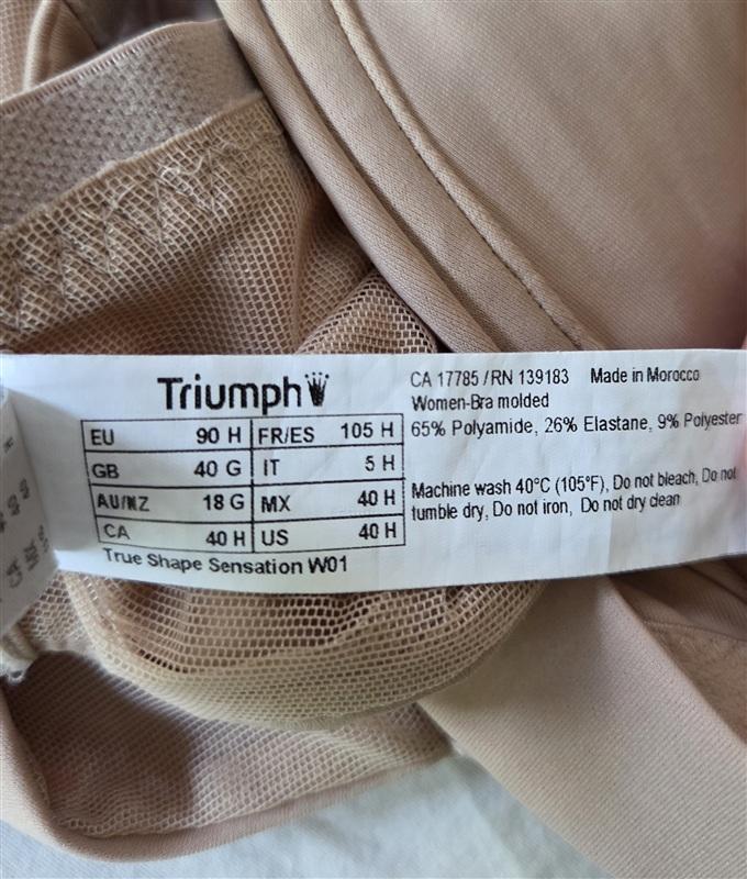 NWOT Triumph 40H True Shape Sensation Minimizing Bra Beige 136196