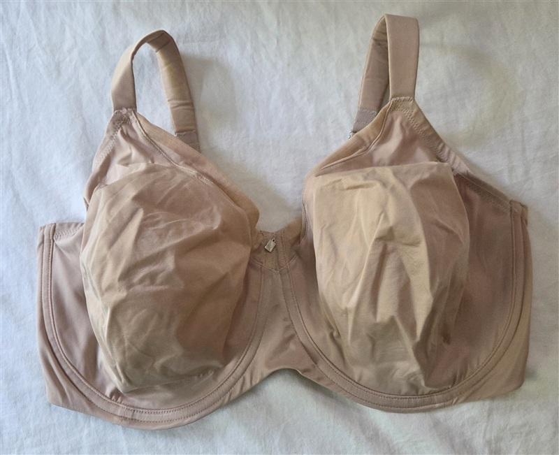 NWOT Triumph 40H True Shape Sensation Minimizing Bra Beige 136196