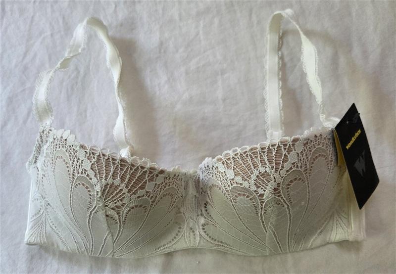 NWT Wonderbra 34A Ivory Refined Glamour Balconette Bra 136212
