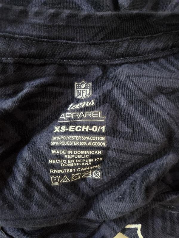 NWOT NFL Team XS Juniors Sherman Seattle Seahawks V Neck Metallic T Shirt 136216