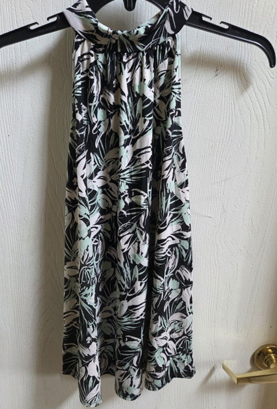 NWOT Kaileigh S Hi Neck Sleeveless Drape Top Floral 136217
