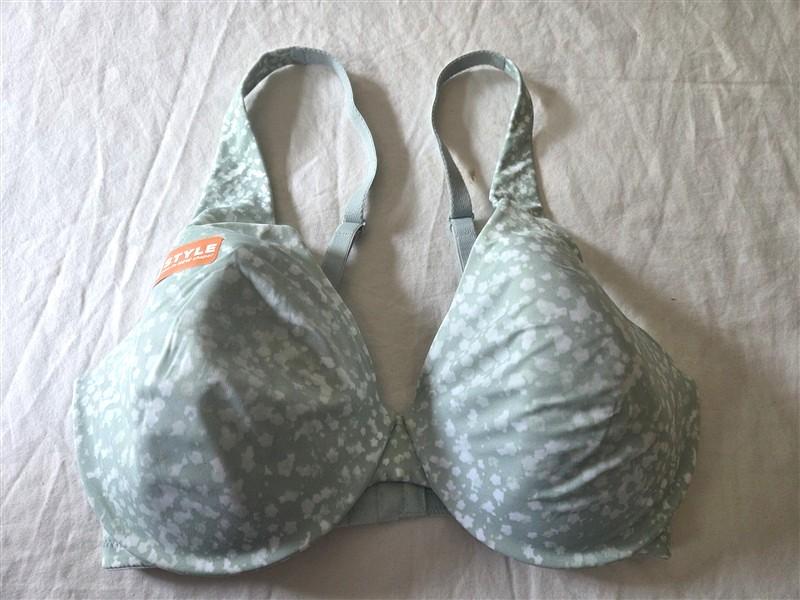 NWT Warners Bra 34D This is Not a Bra Underwire Contour Bra RA4411A Green 136220
