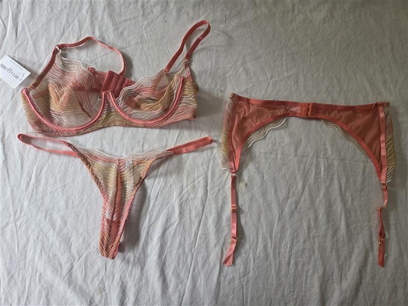 NWT Oh La La Cheri L Sunny by Belle Lacet Lingerie Set 136232
