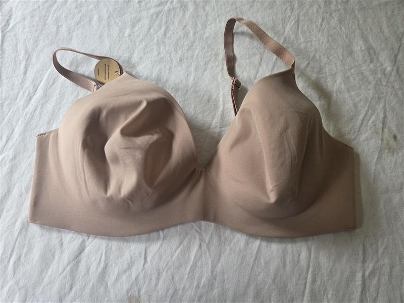 NWT Wacoal 36C Final Effect Contour Plunge Underwire Bra 853337 Beige 136235