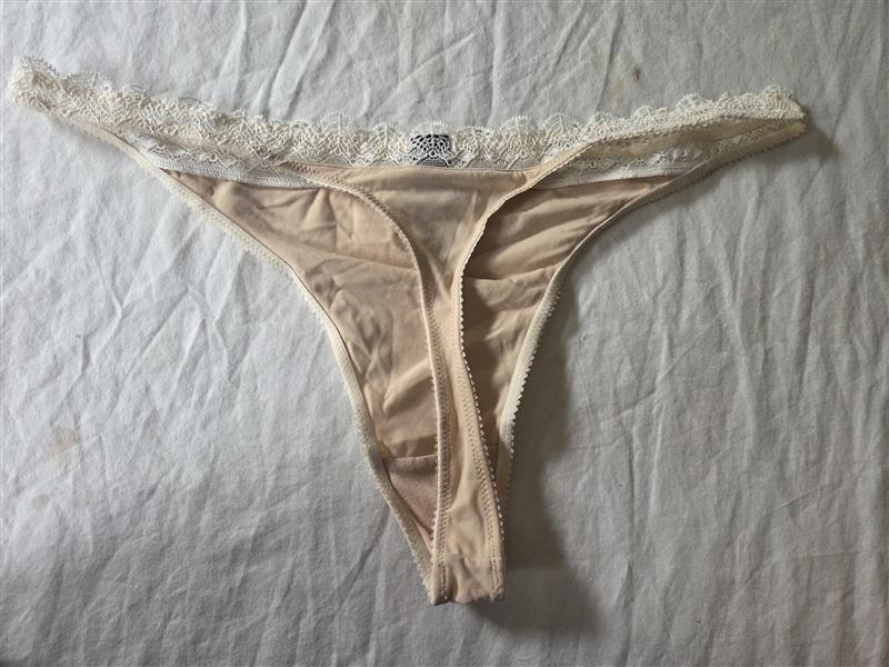NWOT Heidi Klum Beige Scallop Thong XL H37-1167B Lace 136241