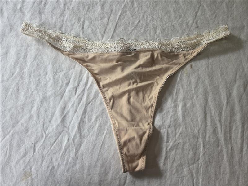 NWOT Heidi Klum Beige Scallop Thong XL H37-1167B Lace 136241