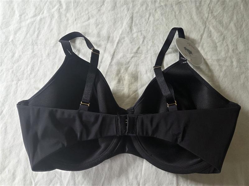 NWT Triumph 32D Body Make-Up Essentials Spacer T-Shirt 62589 Bra 136249