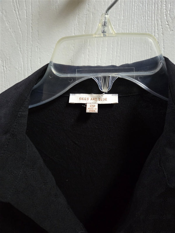 NWOT Skies are Blue XSP Black Pull Over Collared Shirt 136250
