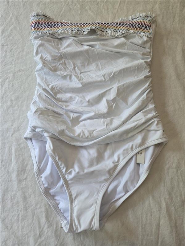 NWT Bleu Rod Beattie 8 White Smocked Bandeau 1pc Swimsuit 133507
