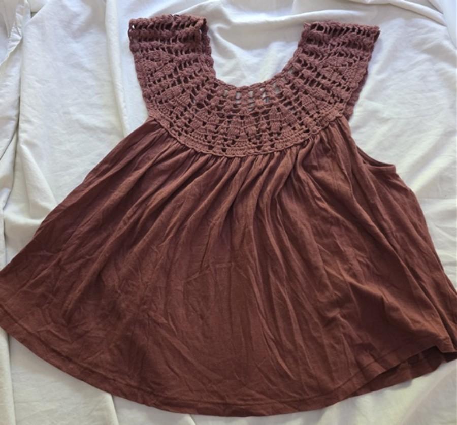 NWT Lucky M Crochet Yoke Short Sleeve Top Blouse Brown 136363
