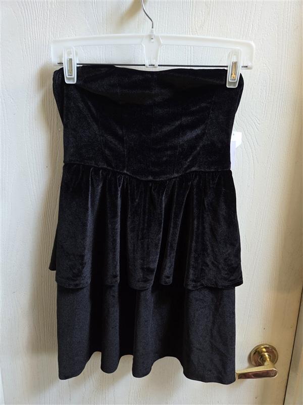 NWT Originality M Tiered Black Velvet Strapless Midi Dress 136392