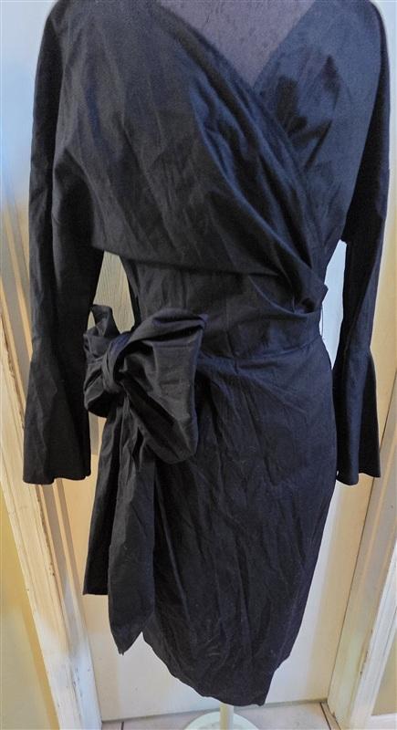 NWOT Wayf S Long Sleeve Midi Wrap Dress Black 136404