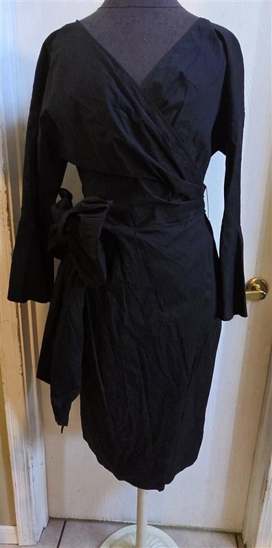 NWOT Wayf S Long Sleeve Midi Wrap Dress Black 136404