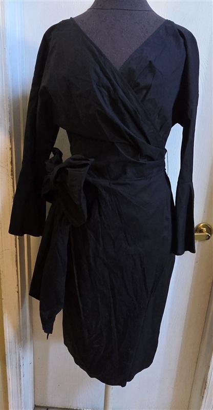 NWOT Wayf S Long Sleeve Midi Wrap Dress Black 136404
