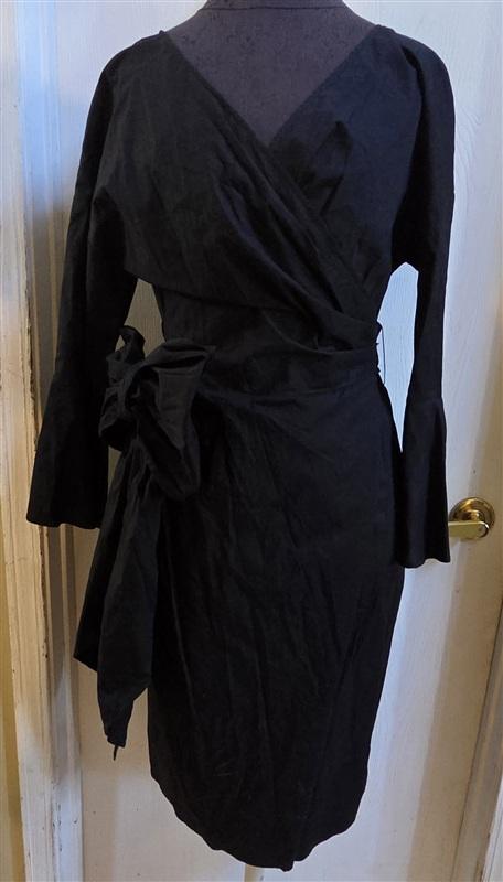 NWOT Wayf S Long Sleeve Midi Wrap Dress Black 136404