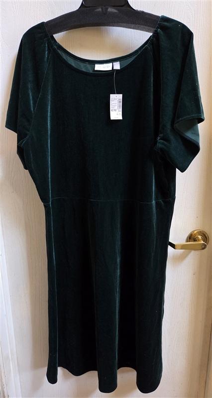 NWT The Place XL Adult Green Velvet Boat Neck Cocktail Dress 136407