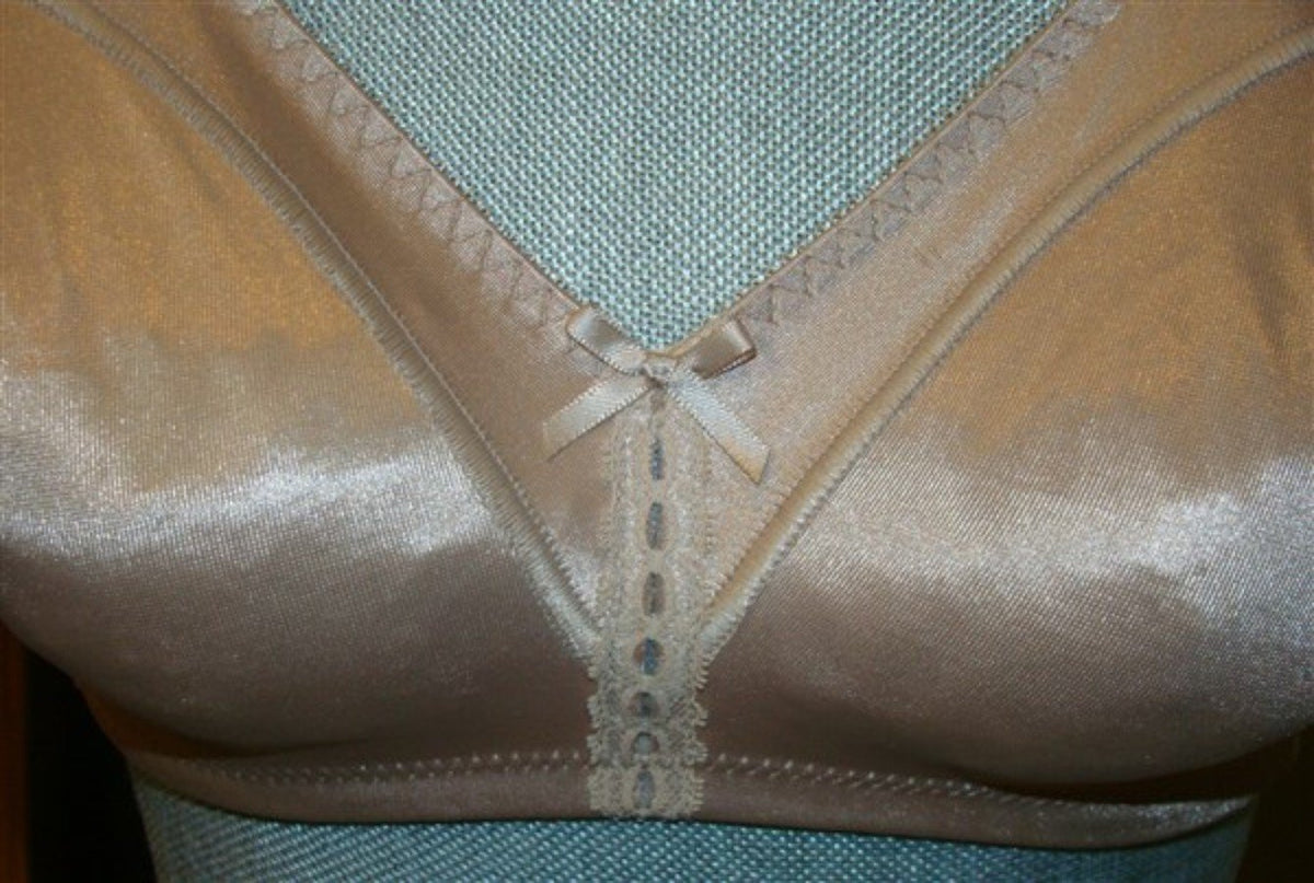 NWT Bali 36DD Double Support Wireless Bra 3820 Beige 136432