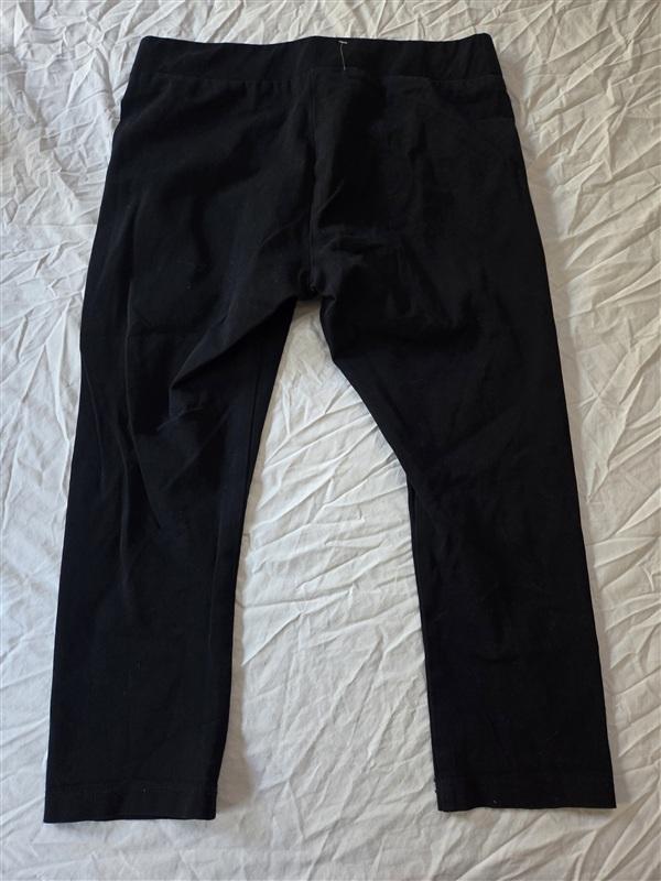 NWOT Inc 8 Ponte Crop Length Skinny Black Pull On Pants 136444