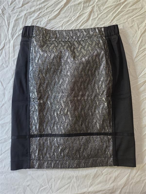NWT Lucy Paris M Silver Metallic & Black Elegant Mini Skirt 136452