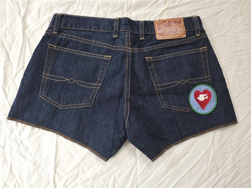 NWOT Lucky 6 Peace Dove Heart Denim Jean Shorts 136505