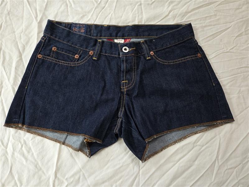 NWOT Lucky 6 Peace Dove Heart Denim Jean Shorts 136505