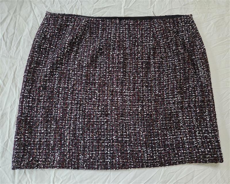 NWOT Calvin Klein 20W Boucle Mini Skirt Black Pink 136507
