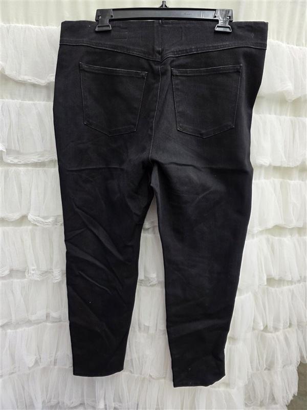 NWOT Charter Club 18 Short Cambridge Pull-on Slim Pants Black 136509