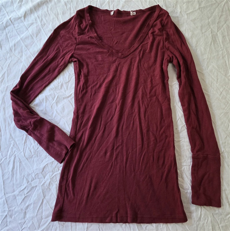 NWOT Michael Stars OS Supima Long Sleeve Raw Edge V Neck Tee Shirt 136548