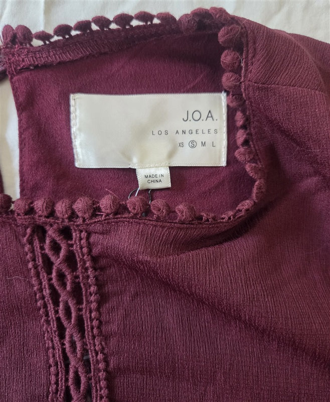 NWT Anthropologie J.O.A. S Cropped Pom Pom Trim Burgundy Bell Sleeve Top 136725