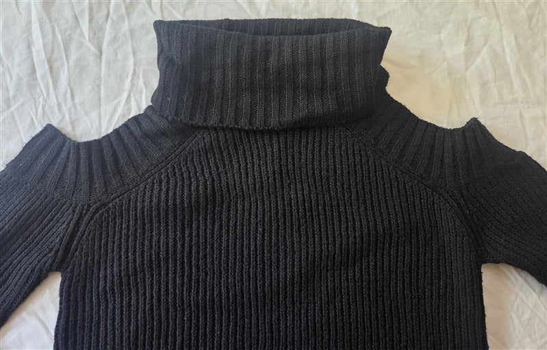 NWT Anthropologie J.O.A. XS Turtle Neck Cold Shoulder Sweater Black 136726